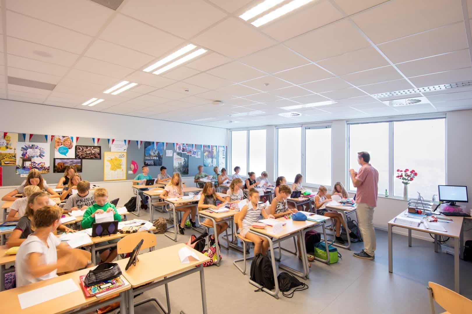 Een klaslokaal in het Paviljoen Fiorettie College in Lisse