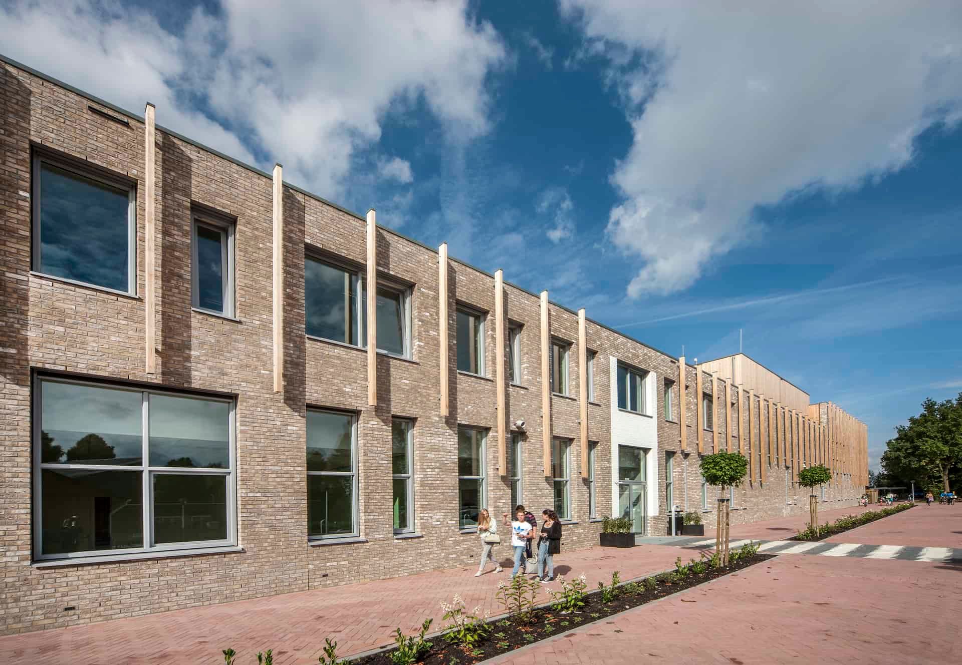 De zijkant van Wellantscollege in Boskoop