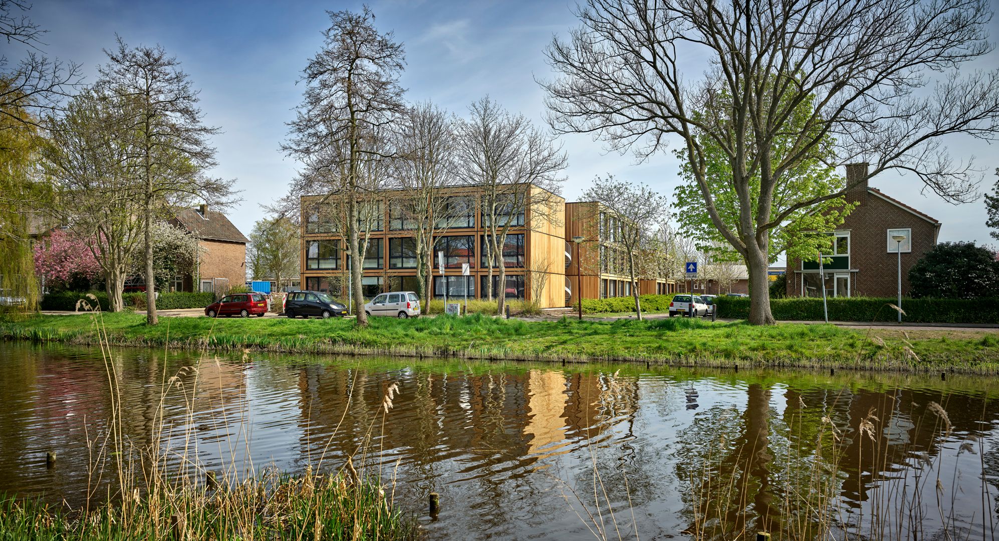 Houten studio in de wijk in Alkmaar
