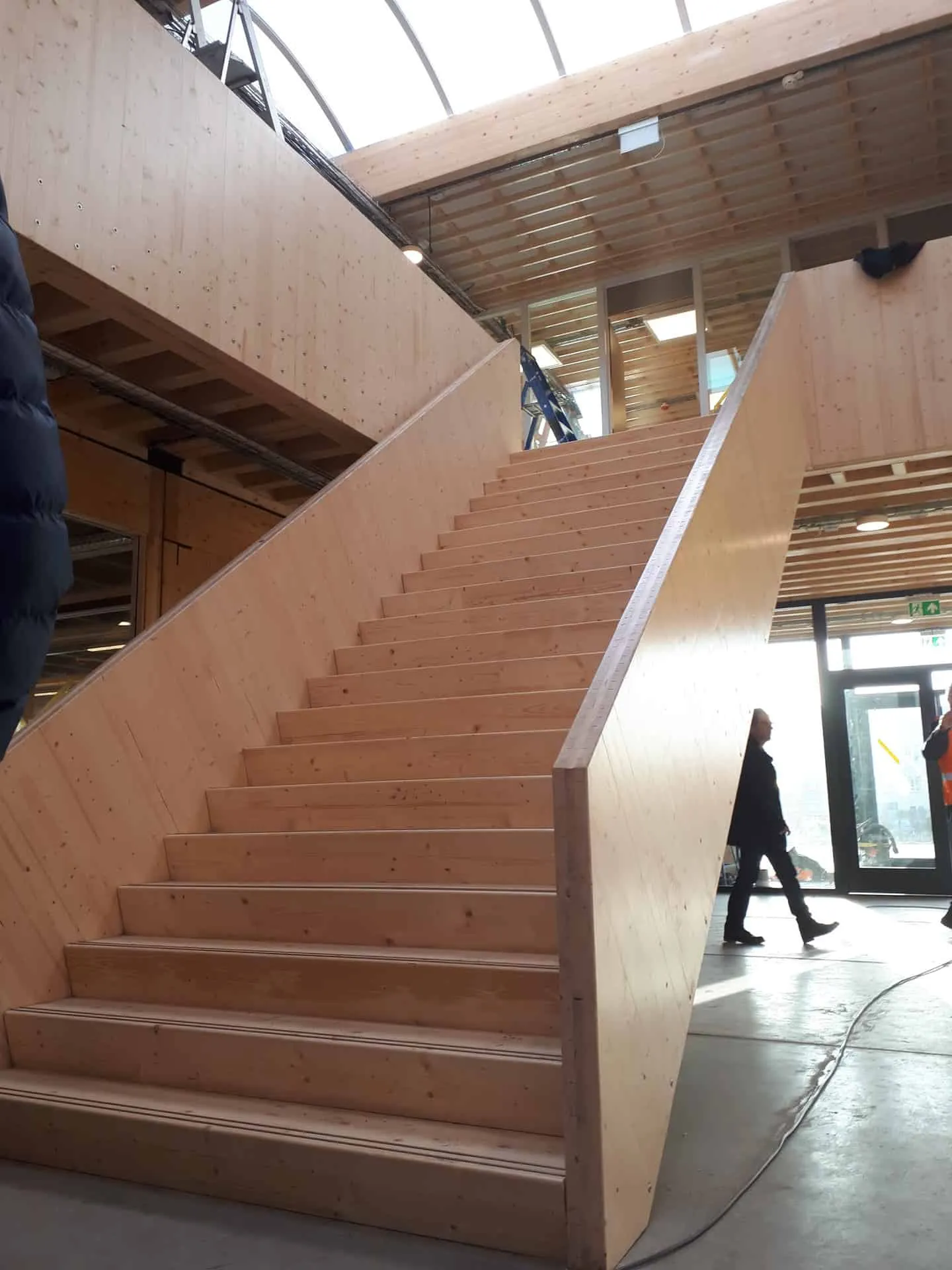 Houten hoge trap